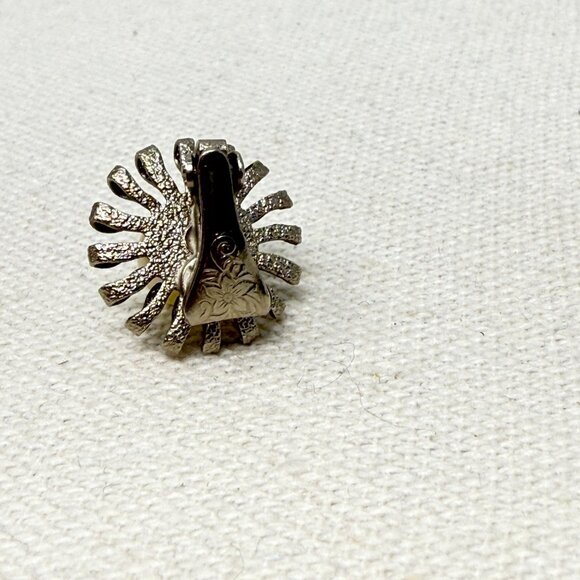 Vintage Starburst Earrings Imitation Pearl Silver-Tone Clip On‎ Retro Classic - Picture 6 of 9